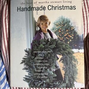 HANDMADE CHRISTMAS: THE BEST OF MARTHA STEWART LIVING